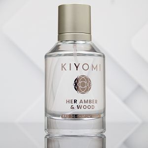Kiyomi Her Amber & Wood 100ml - Perfume Importado Feminino - Eau De Parfum